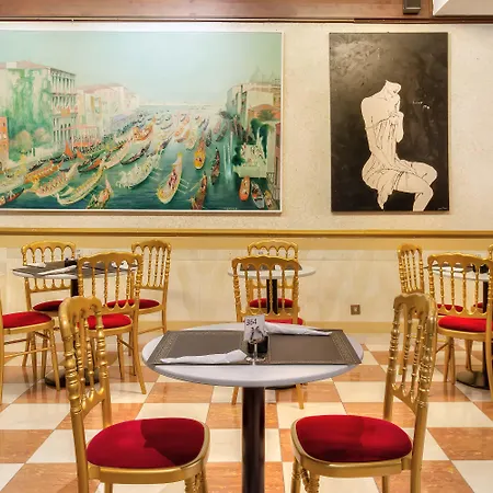 La Fenice Et Des Artistes 3* Veneza