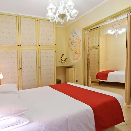 La Fenice Et Des Artistes Szálloda 3*