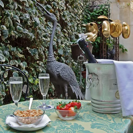 La Fenice Et Des Artistes