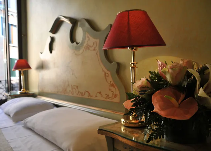 ラ フェニーチェ  エ デザルティステス 3*