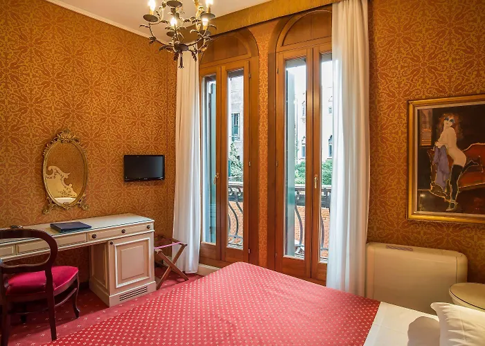 ラ フェニーチェ  エ デザルティステス ホテル