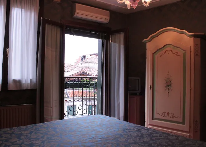 ラ フェニーチェ  エ デザルティステス ヴェネツィア