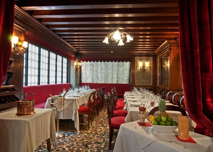 ラ フェニーチェ  エ デザルティステス ホテル