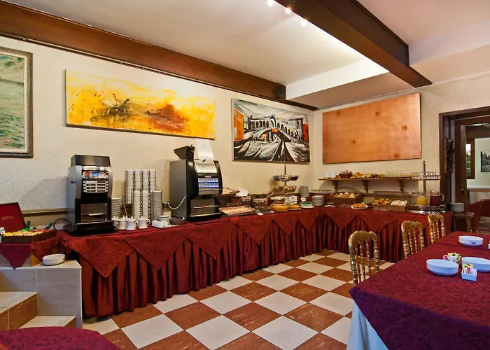 ラ フェニーチェ  エ デザルティステス ホテル