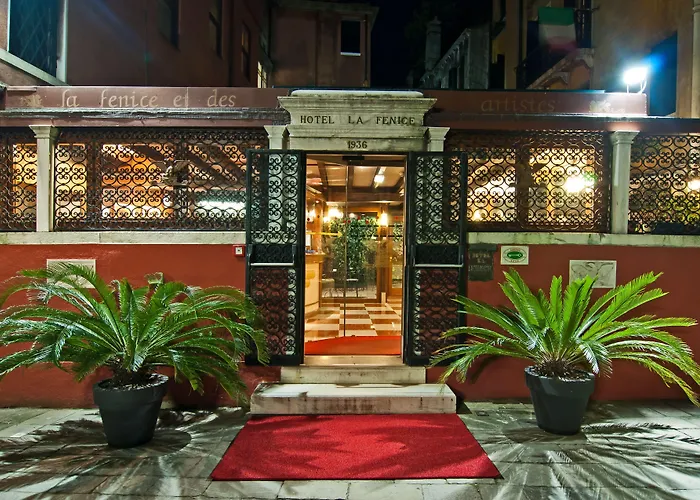 ホテル ラ フェニーチェ  エ デザルティステス ヴェネツィア