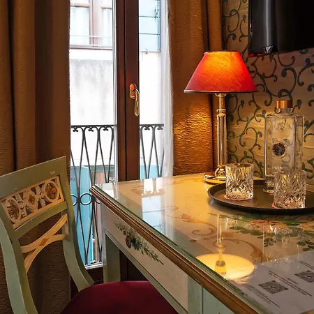 La Fenice Et Des Artistes 3* Venise